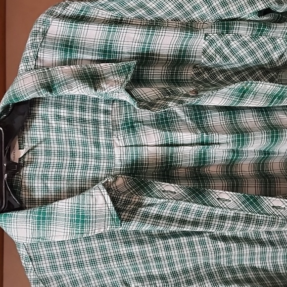 ⭐️Maurice's Top⭐️ - Picture 2 of 5